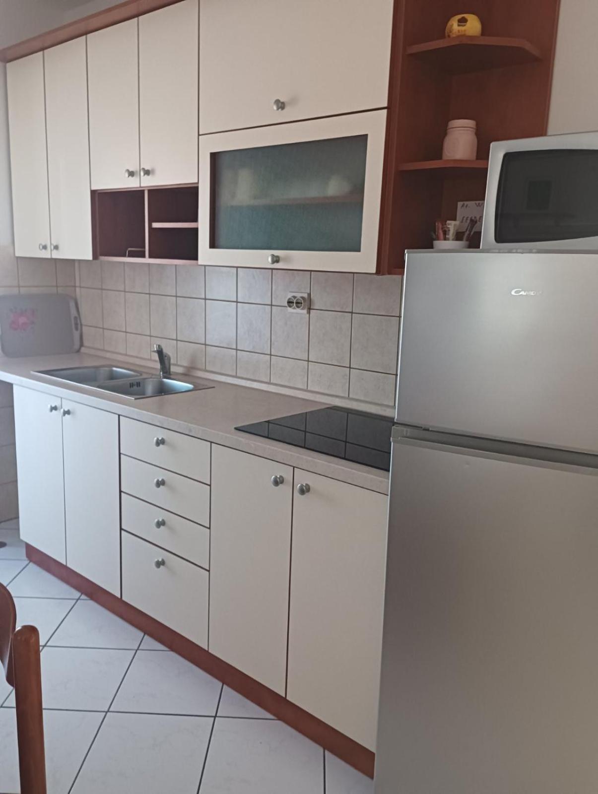 Apartmani Ana Vir Eksteriør bilde